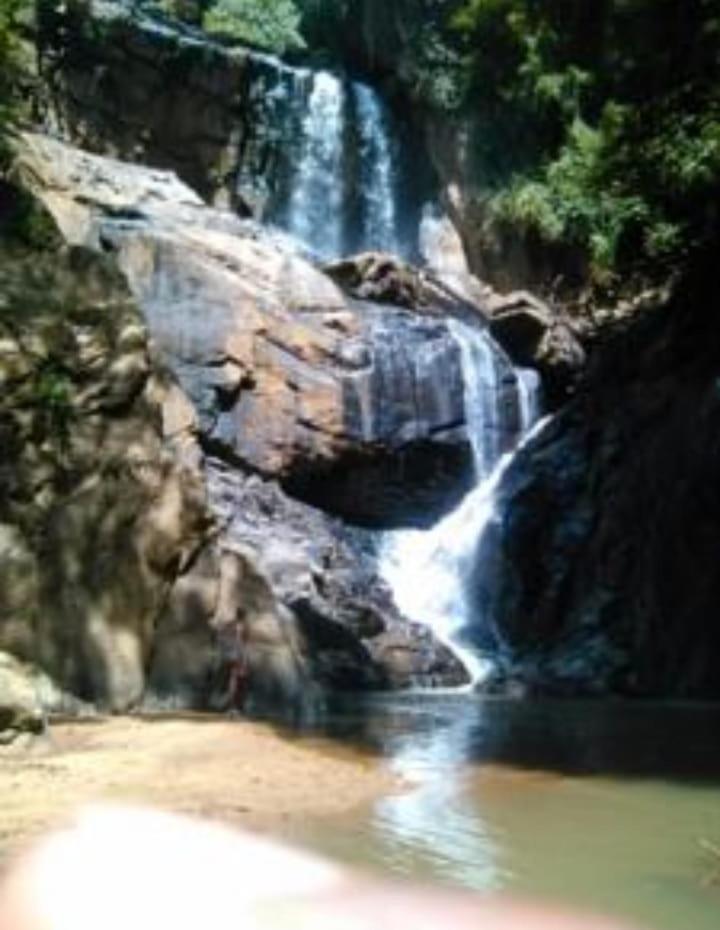 Rawana Mountain View Homestay Ella Ruang foto